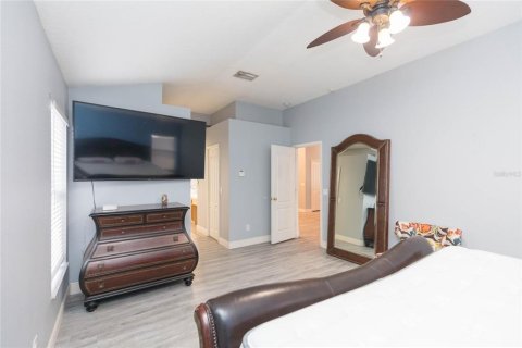 House in Riverview, Florida 3 bedrooms, 159.51 sq.m. № 2321513 - photo 28