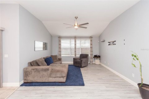 House in Riverview, Florida 3 bedrooms, 159.51 sq.m. № 2321513 - photo 8