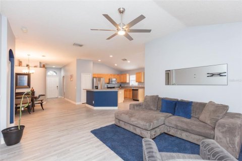 House in Riverview, Florida 3 bedrooms, 159.51 sq.m. № 2321513 - photo 10