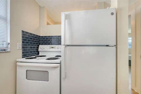 Propiedad comercial en venta en Holmes Beach, Florida, 2 dormitorios, 118.54 m2 № 2425457 - foto 30