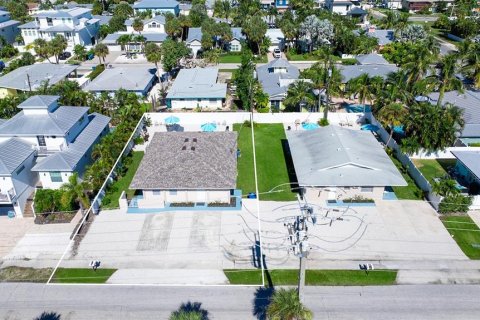 Propiedad comercial en venta en Holmes Beach, Florida, 2 dormitorios, 118.54 m2 № 2425457 - foto 4