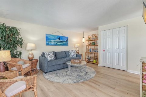 Propiedad comercial en venta en Holmes Beach, Florida, 2 dormitorios, 118.54 m2 № 2425457 - foto 8