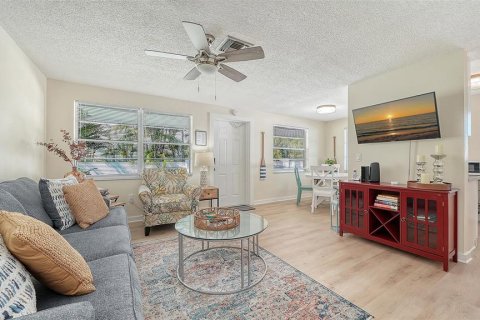 Propiedad comercial en venta en Holmes Beach, Florida, 2 dormitorios, 118.54 m2 № 2425457 - foto 25