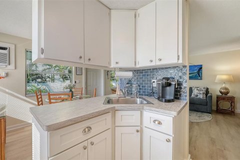 Propiedad comercial en venta en Holmes Beach, Florida, 2 dormitorios, 118.54 m2 № 2425457 - foto 15