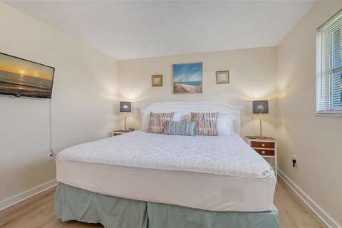 Propiedad comercial en venta en Holmes Beach, Florida, 2 dormitorios, 118.54 m2 № 2425457 - foto 17