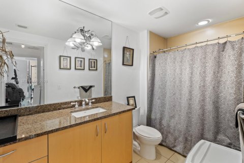 Copropriété à louer à Miami, Floride: 2 chambres, 93.46 m2 № 2056814 - photo 13