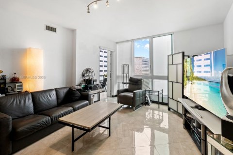 Copropriété à louer à Miami, Floride: 2 chambres, 93.46 m2 № 2056814 - photo 2