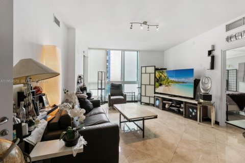 Copropriété à louer à Miami, Floride: 2 chambres, 93.46 m2 № 2056814 - photo 3