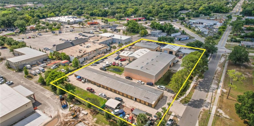 Propiedad comercial en Sanford, Florida № 1865623