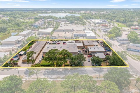 Propiedad comercial en venta en Sanford, Florida № 1865623 - foto 8
