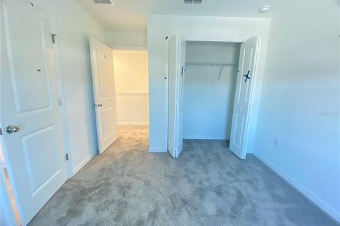 House in Edgewater, Florida 4 bedrooms, 172.15 sq.m. № 2093611 - photo 19