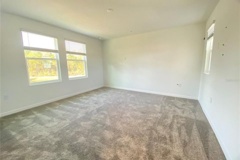 House in Edgewater, Florida 4 bedrooms, 172.15 sq.m. № 2093611 - photo 21