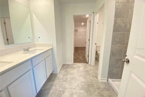 House in Edgewater, Florida 4 bedrooms, 172.15 sq.m. № 2093611 - photo 23