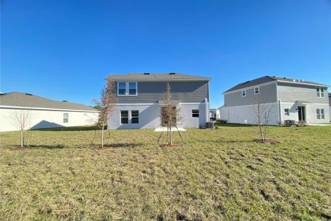 House in Edgewater, Florida 4 bedrooms, 172.15 sq.m. № 2093611 - photo 11