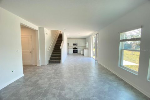 House in Edgewater, Florida 4 bedrooms, 172.15 sq.m. № 2093611 - photo 9