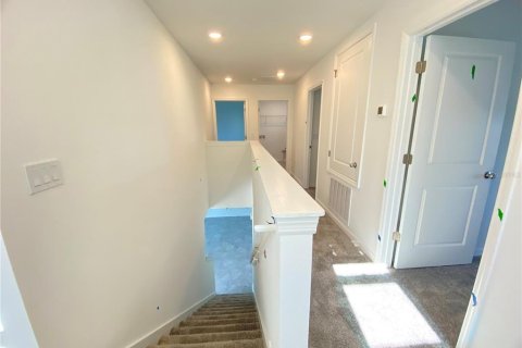 House in Edgewater, Florida 4 bedrooms, 172.15 sq.m. № 2093611 - photo 16