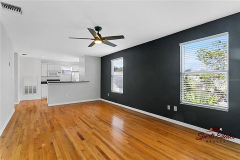 Villa ou maison à louer à Orlando, Floride: 1 chambre, 67.35 m2 № 1879761 - photo 4