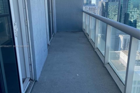 Condominio en alquiler en Miami, Florida, 1 dormitorio, 74.32 m2 № 2009095 - foto 8