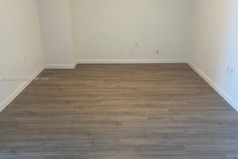 Condominio en alquiler en Miami, Florida, 1 dormitorio, 74.32 m2 № 2009095 - foto 9