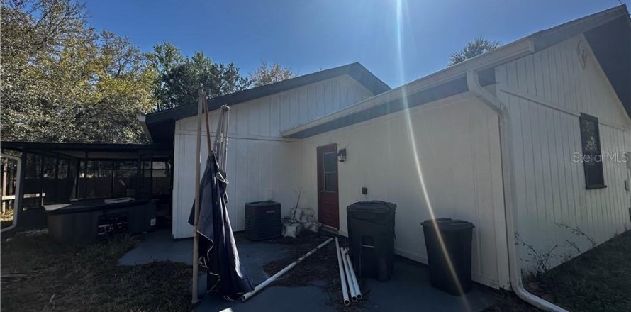 Casa en Crystal River, Florida 3 dormitorios, 116.87 m2 № 2096808