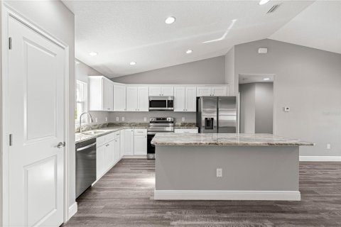 Casa en venta en Ocklawaha, Florida, 3 dormitorios, 158.12 m2 № 2386325 - foto 11