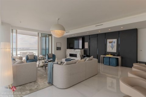 Copropriété à vendre à Sunny Isles Beach, Floride: 4 chambres, 407.38 m2 № 1709393 - photo 6