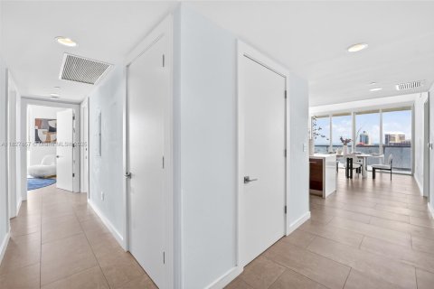 Copropriété à vendre à Miami, Floride: 3 chambres, 173.73 m2 № 1799536 - photo 6