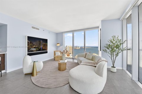 Copropriété à vendre à Miami, Floride: 3 chambres, 173.73 m2 № 1799536 - photo 13