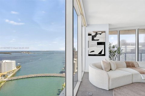 Copropriété à vendre à Miami, Floride: 3 chambres, 173.73 m2 № 1799536 - photo 17