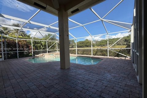 Villa ou maison à louer à Weston, Floride: 4 chambres, 248.42 m2 № 2002997 - photo 19