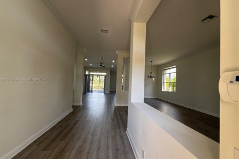 Villa ou maison à louer à Weston, Floride: 4 chambres, 248.42 m2 № 2002997 - photo 4