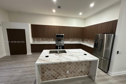 Villa ou maison à louer à Weston, Floride: 4 chambres, 248.42 m2 № 2002997 - photo 23