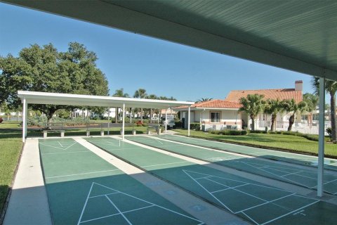 Villa ou maison à vendre à Sarasota, Floride: 2 chambres, 114.27 m2 № 1631589 - photo 28