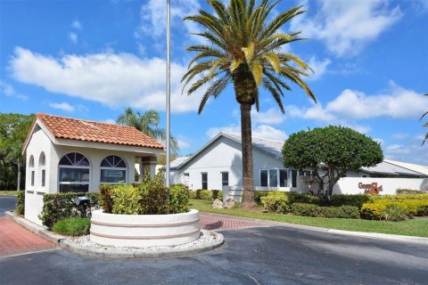Villa ou maison à vendre à Sarasota, Floride: 2 chambres, 114.27 m2 № 1631589 - photo 29