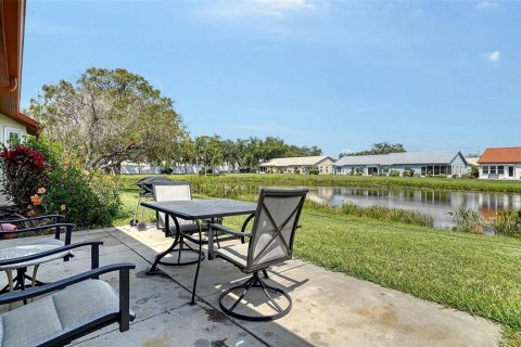Villa ou maison à vendre à Sarasota, Floride: 2 chambres, 114.27 m2 № 1631589 - photo 18