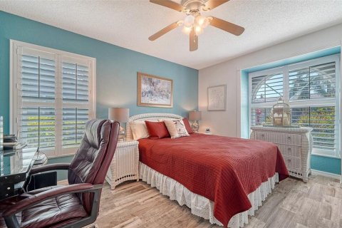 Villa ou maison à vendre à Sarasota, Floride: 2 chambres, 114.27 m2 № 1631589 - photo 13