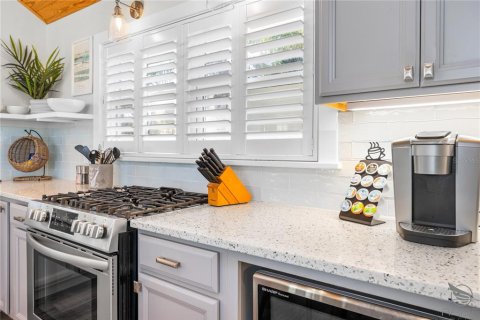 Villa ou maison à vendre à New Smyrna Beach, Floride: 2 chambres, 113.34 m2 № 2419728 - photo 6