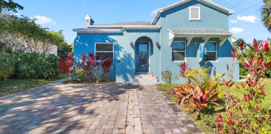 House in Lake Park, Florida 3 bedrooms, 130.25 sq.m. № 2261726