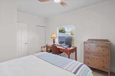 House in Lake Park, Florida 3 bedrooms, 130.25 sq.m. № 2261726 - photo 24