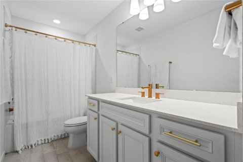 House in Clermont, Florida 4 bedrooms, 261.98 sq.m. № 1815900 - photo 16