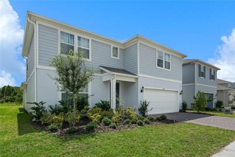 House in Clermont, Florida 4 bedrooms, 261.98 sq.m. № 1815900 - photo 1