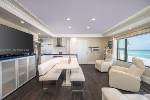 Copropriété à vendre à Hollywood, Floride: 1 chambre, 51.56 m2 № 2011066 - photo 9