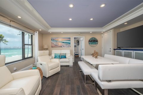Copropriété à vendre à Hollywood, Floride: 1 chambre, 51.56 m2 № 2011066 - photo 3