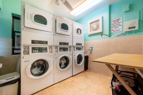 Copropriété à vendre à Hollywood, Floride: 1 chambre, 51.56 m2 № 2011066 - photo 24