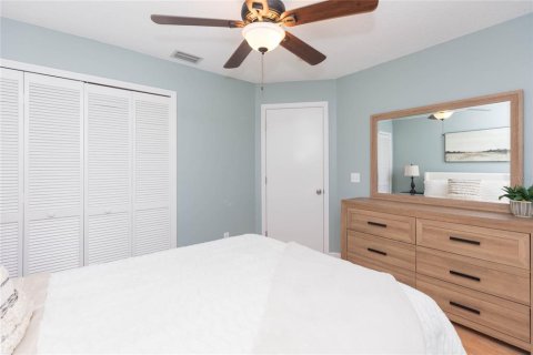 Townhouse in Largo, Florida 3 bedrooms, 139.35 sq.m. № 2196216 - photo 22