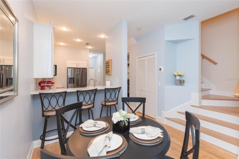Townhouse in Largo, Florida 3 bedrooms, 139.35 sq.m. № 2196216 - photo 12
