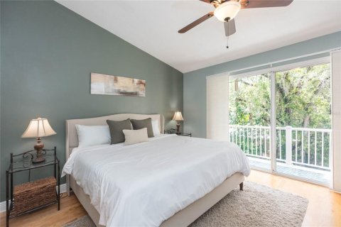 Townhouse in Largo, Florida 3 bedrooms, 139.35 sq.m. № 2196216 - photo 28