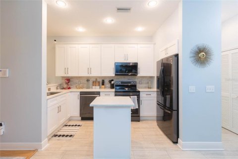 Townhouse in Largo, Florida 3 bedrooms, 139.35 sq.m. № 2196216 - photo 4