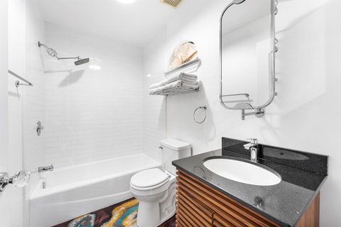 Casa en venta en West Palm Beach, Florida, 3 dormitorios, 128.67 m2 № 2337830 - foto 18
