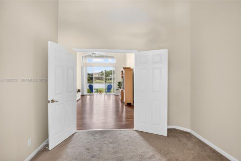 Casa en venta en Lake Worth, Florida, 3 dormitorios, 173.17 m2 № 1991604 - foto 25